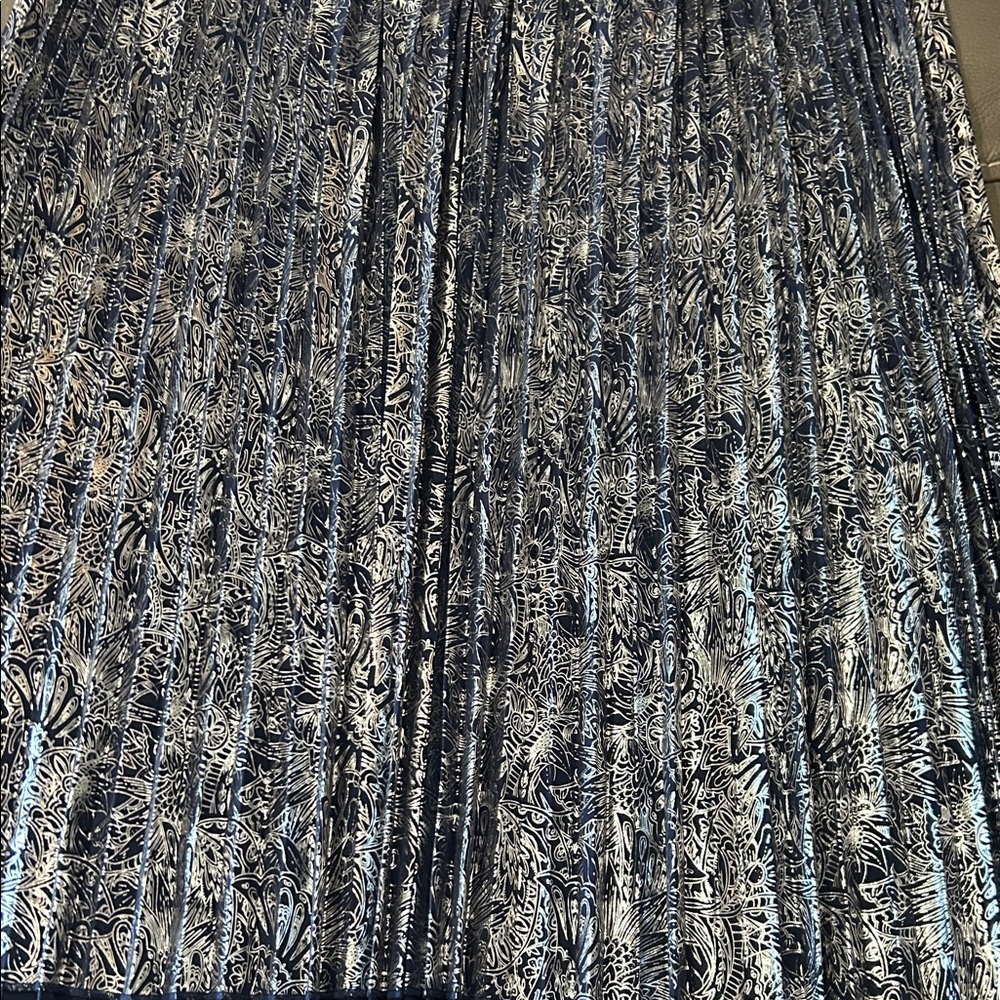 LulaRoe Elegant Blue Pleated Skirt. NWT. Size 3XL - Picture 4 of 6